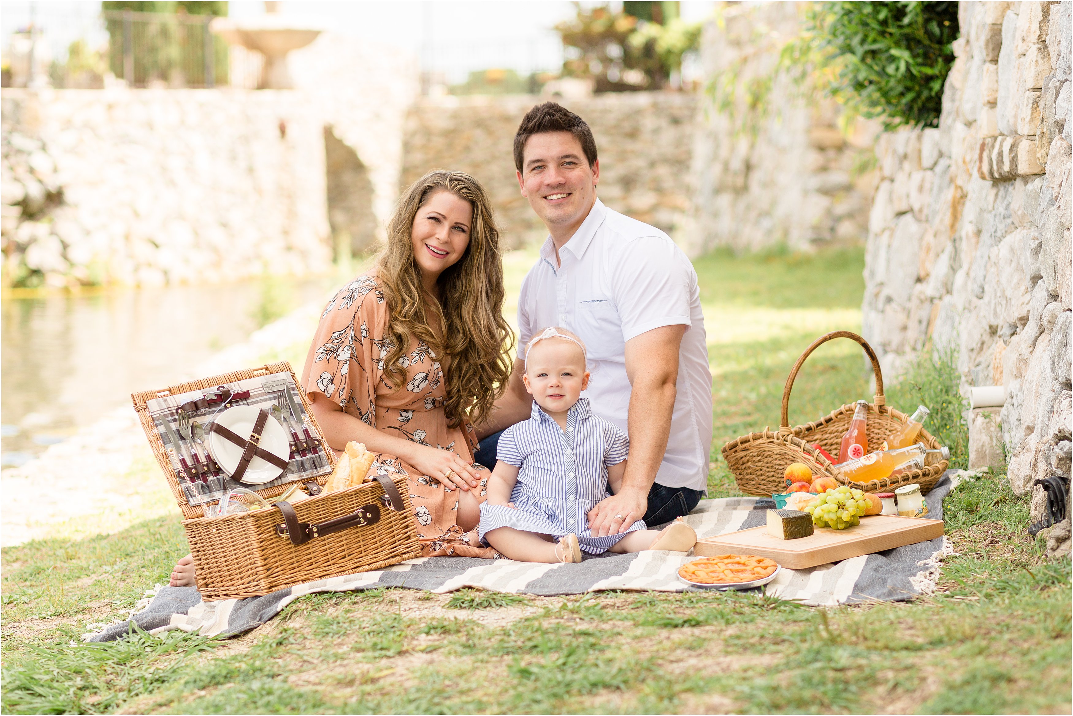 adriatica village bella donna chapel family picnic picture