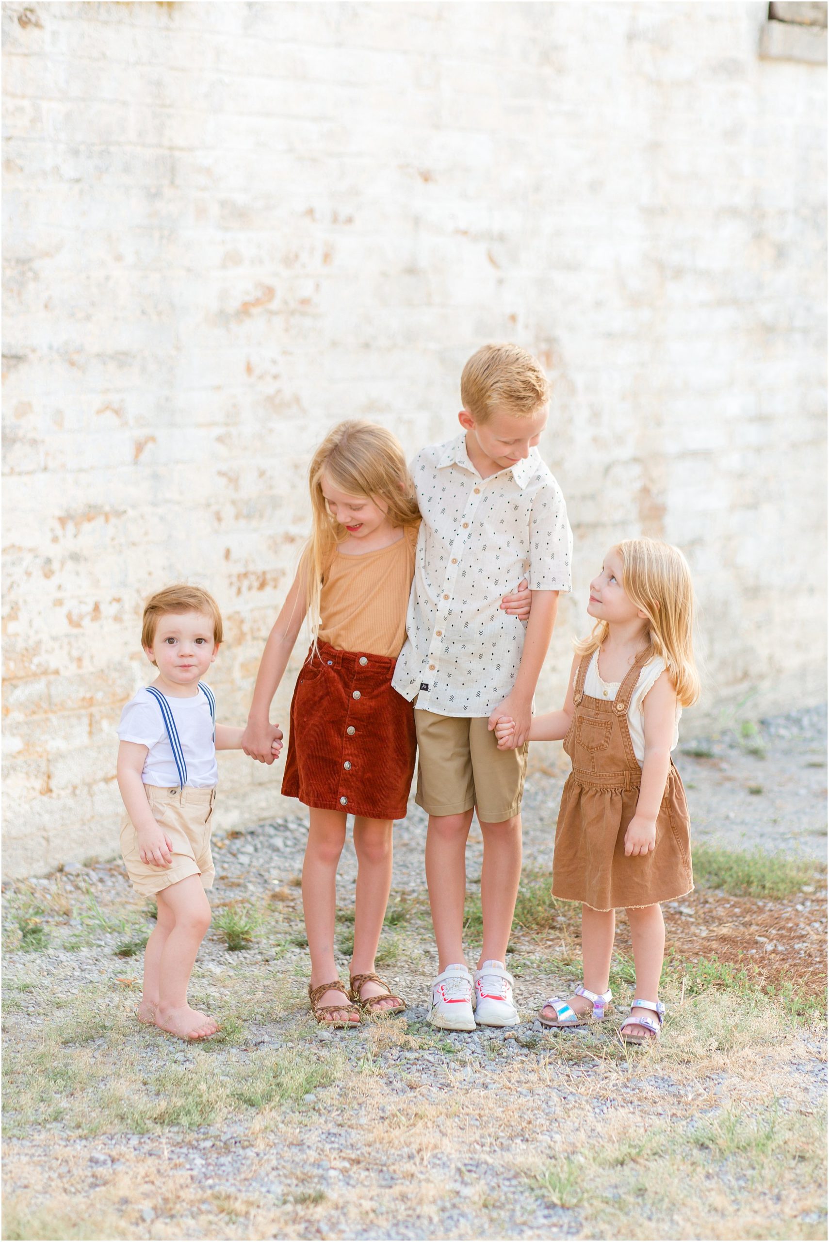 4 kids outfit ideas family pictures