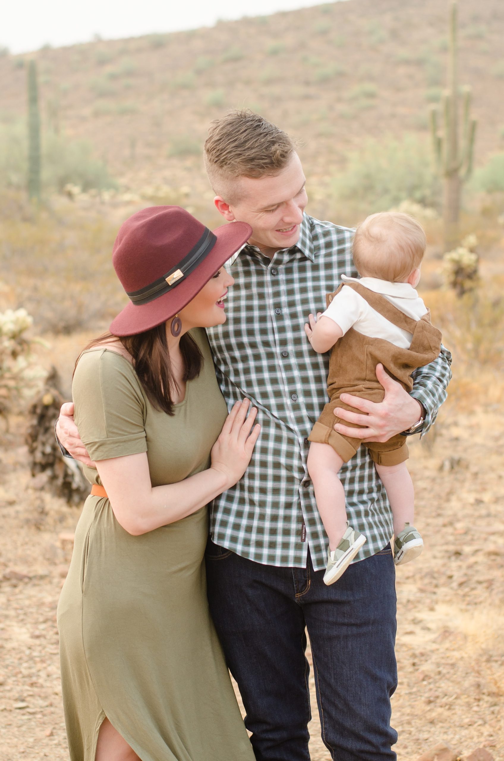 desert family photos with Rebecca Rice Photography