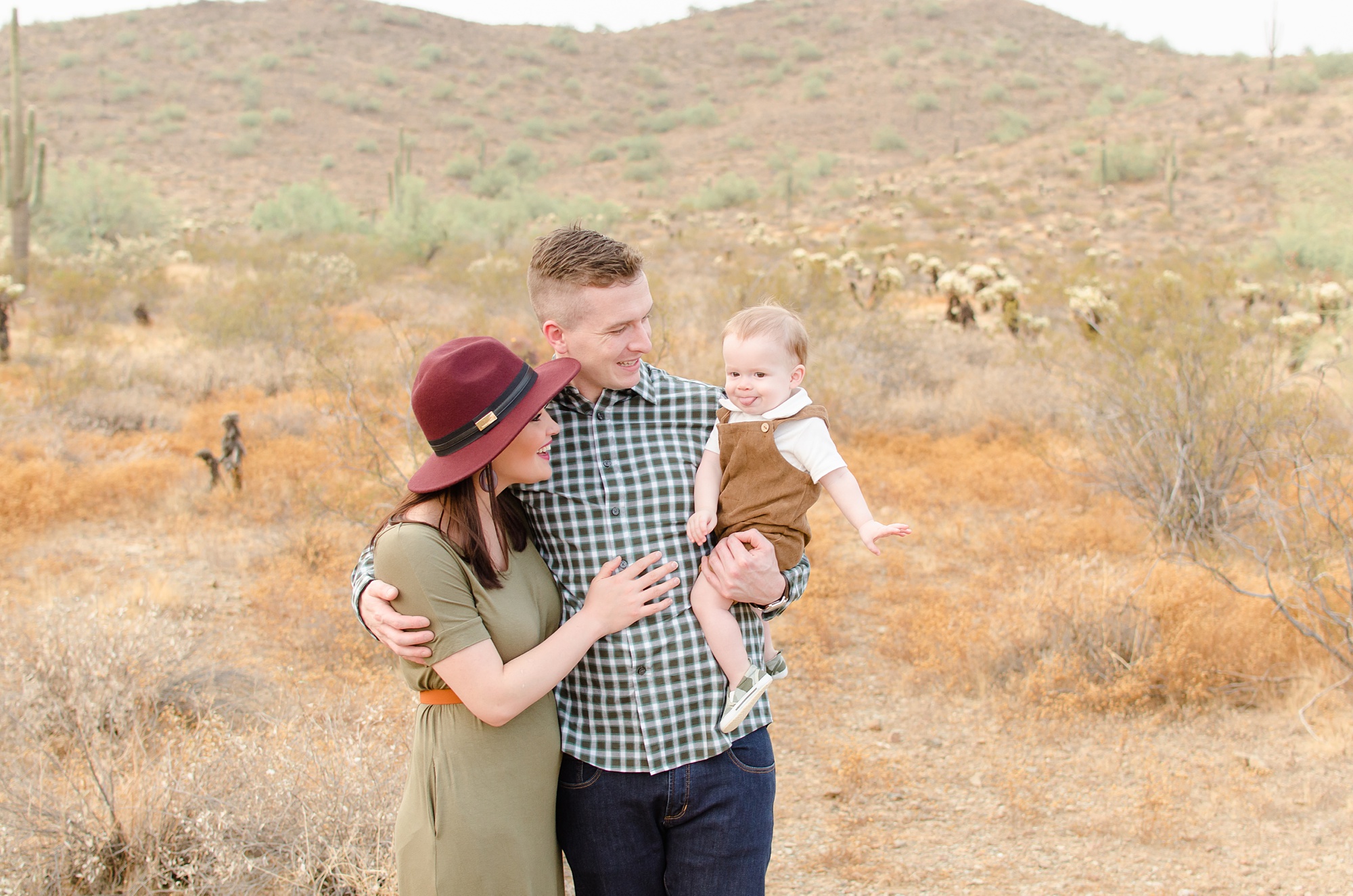 Apache Wash Trailhead family photos with Rebecca Rice Photography