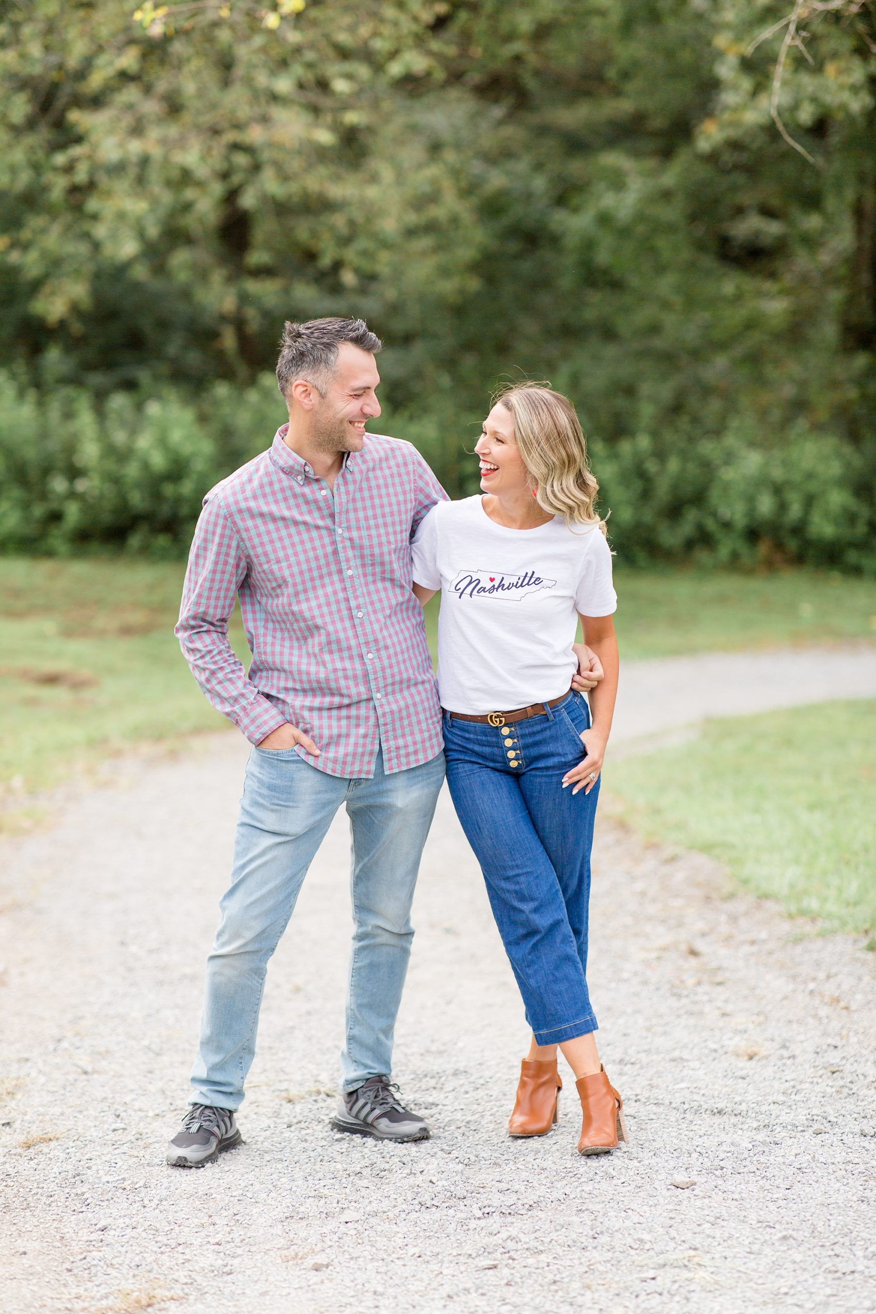 couple poses for TN photographer Rebecca Rice Photography