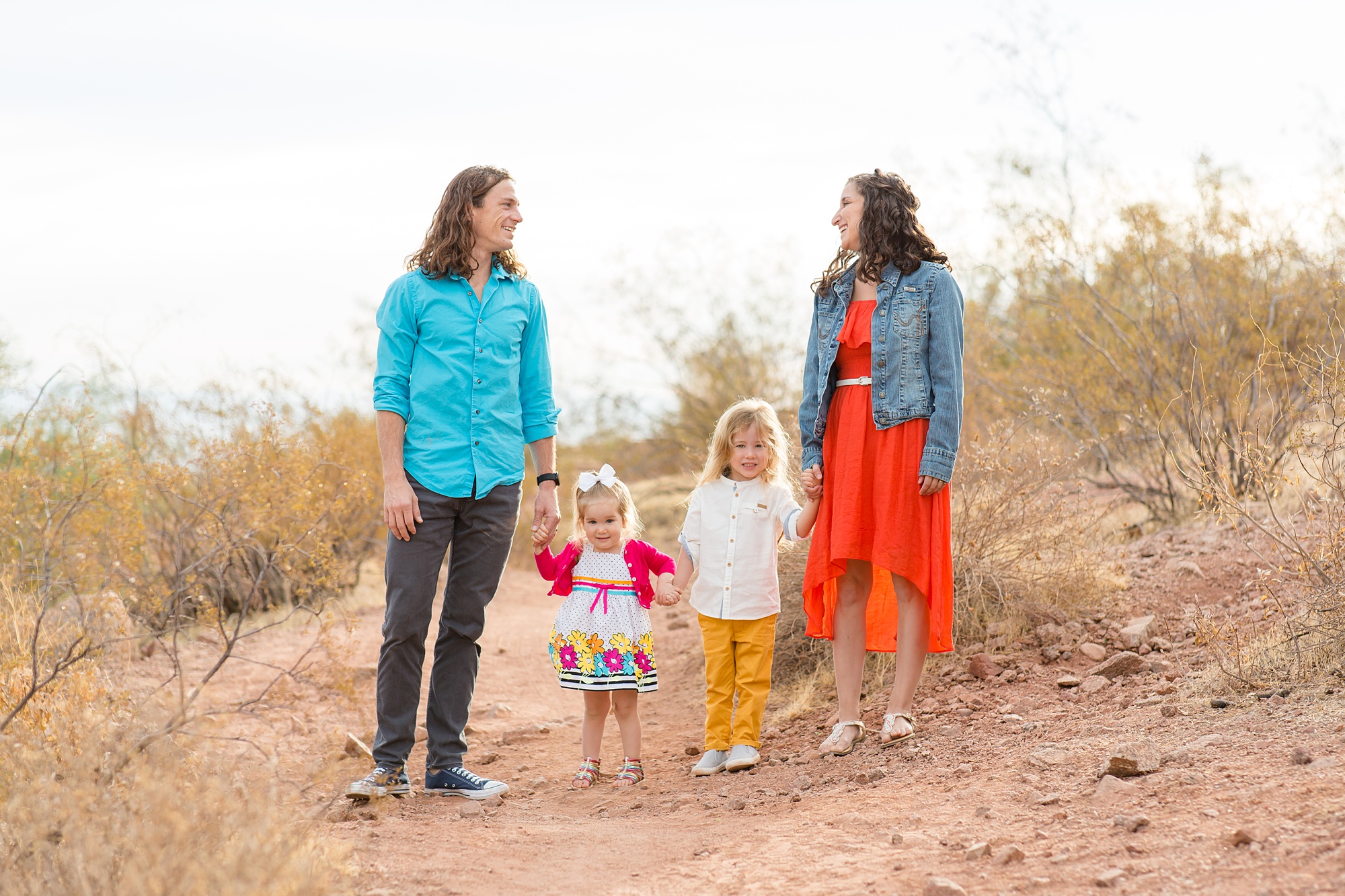 bright outfits for Papago Park Fall Minis
