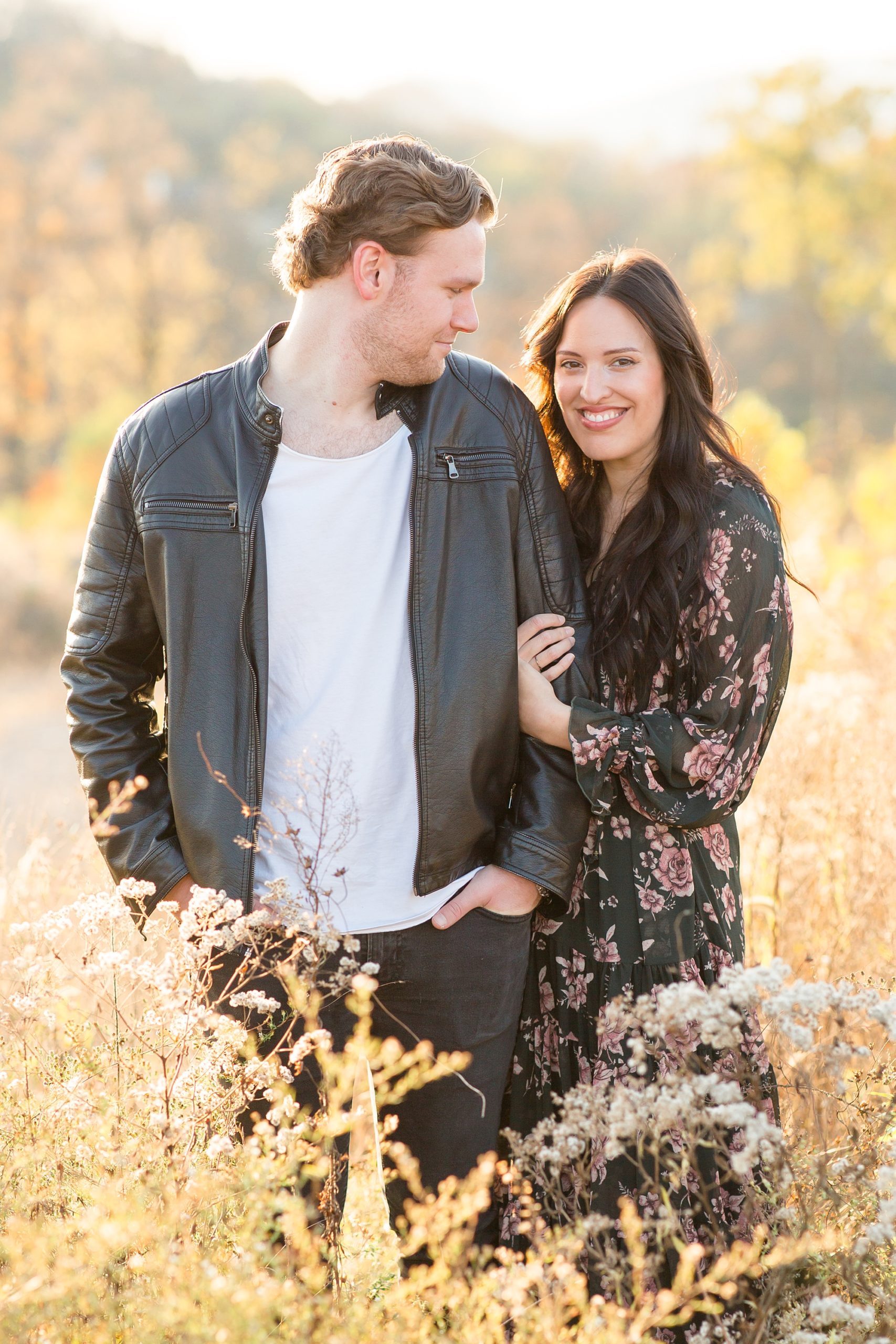 fall portraits of husband and wife in Nashville TN