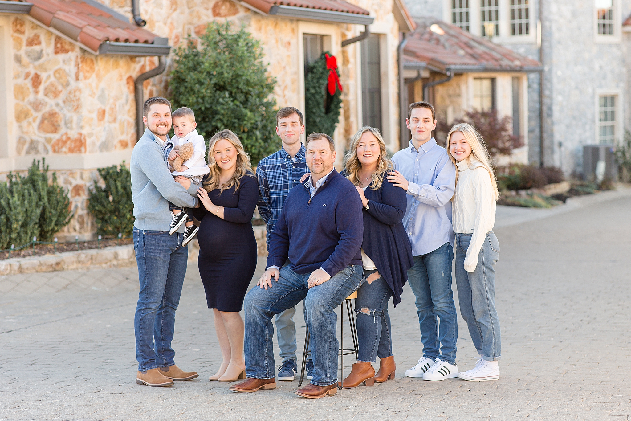 winter McKinney extended family session with family in navy and ivory