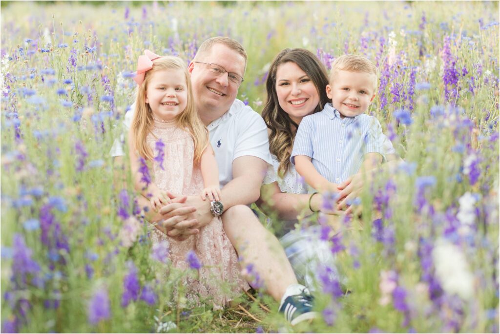 mini session idea wildflower spring minis ideas